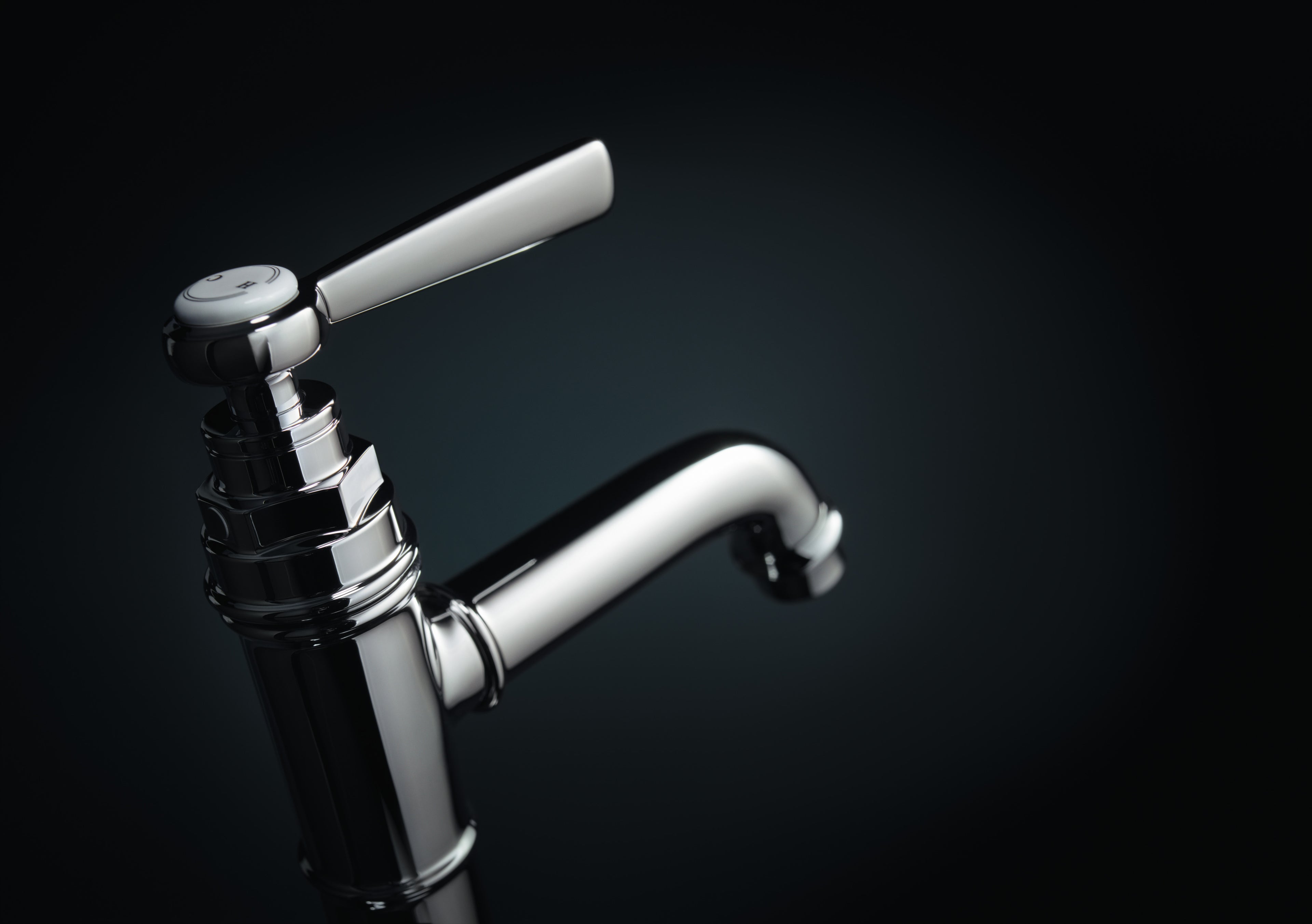 AXOR Montreux Single Lever Handle Basin Mixer Faucet 100 with Pop-Up Waste Set from Brandt in Chrome finish