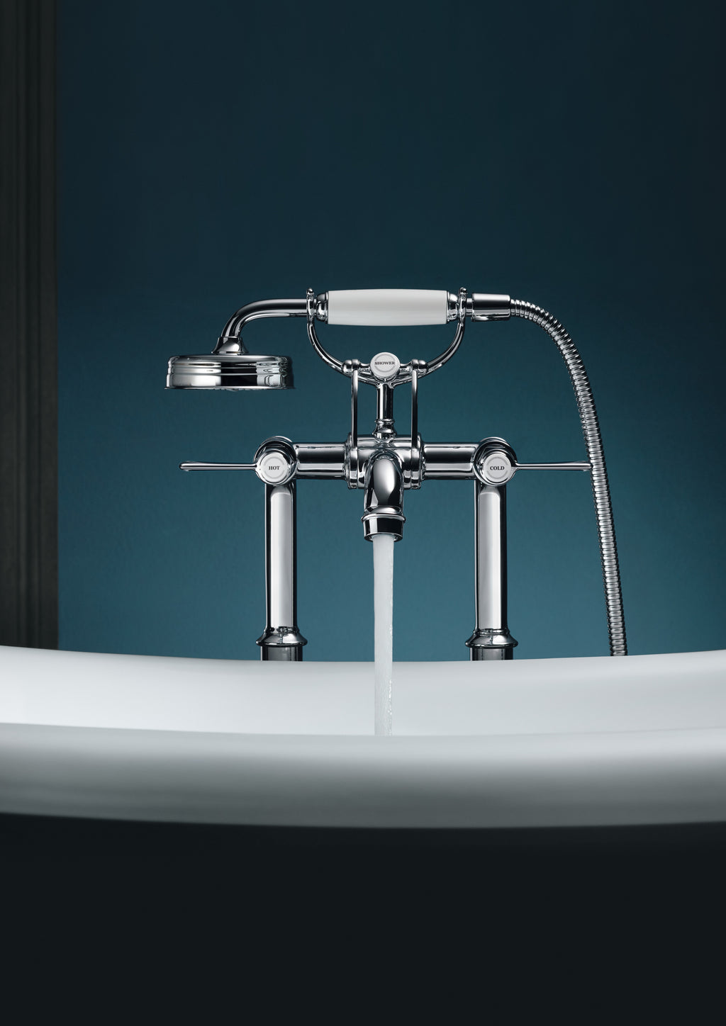 AXOR Montreux 2-Handle Floorstanding Bath & Shower Mixer Faucet with Lever Handles from Brandt in Chrome finish